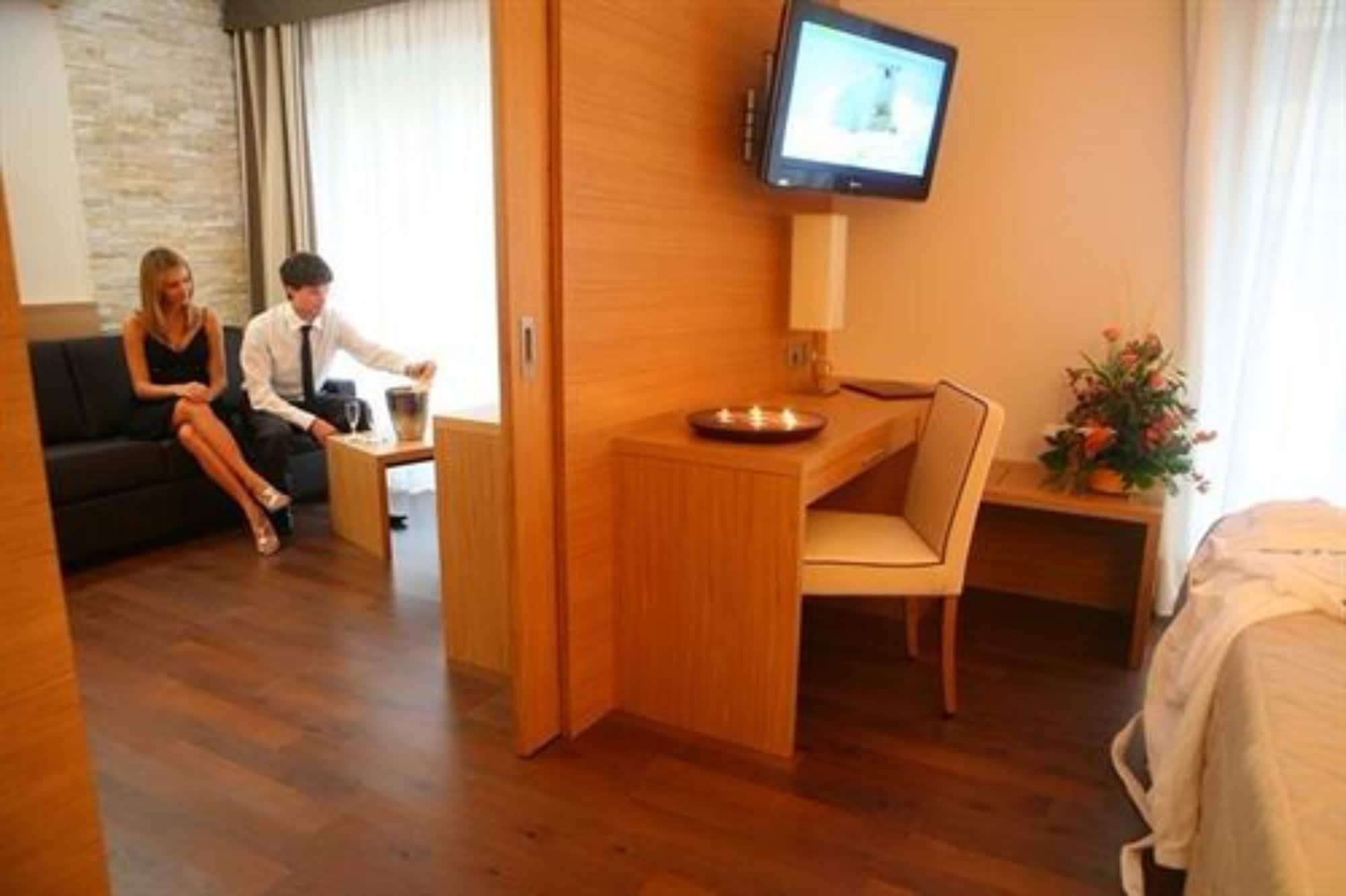 Western Adige Hotel